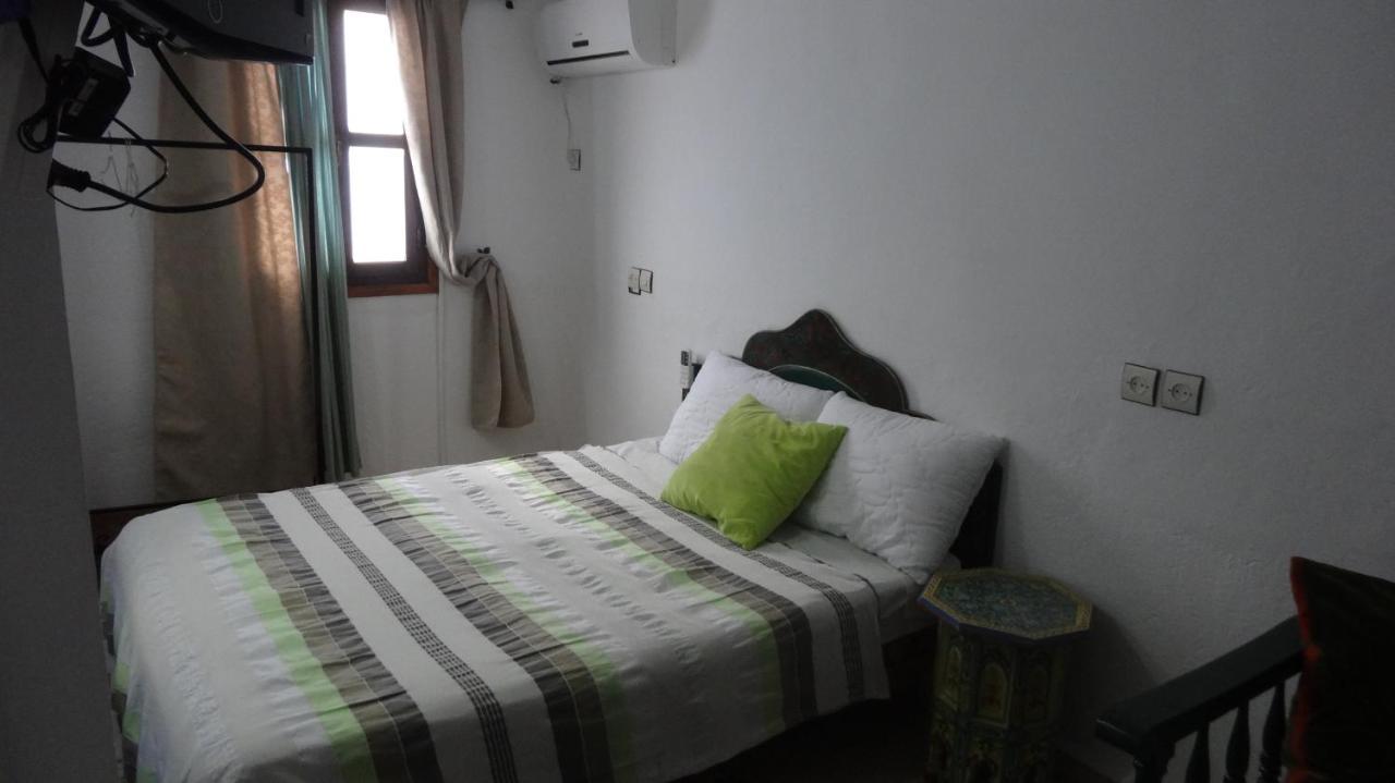 Riad Chourafa Chefchaouen Bagian luar foto